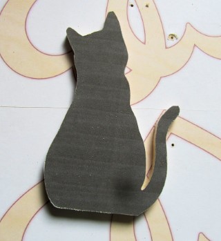 One cut out pussy cat. Ahhh.